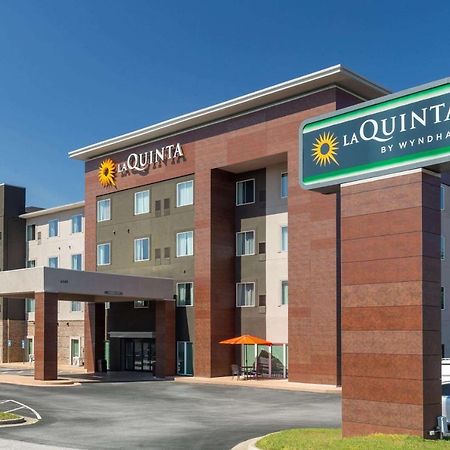 La Quinta Inn & Suites By Wyndham Augusta Fort Eisenhower Bagian luar foto