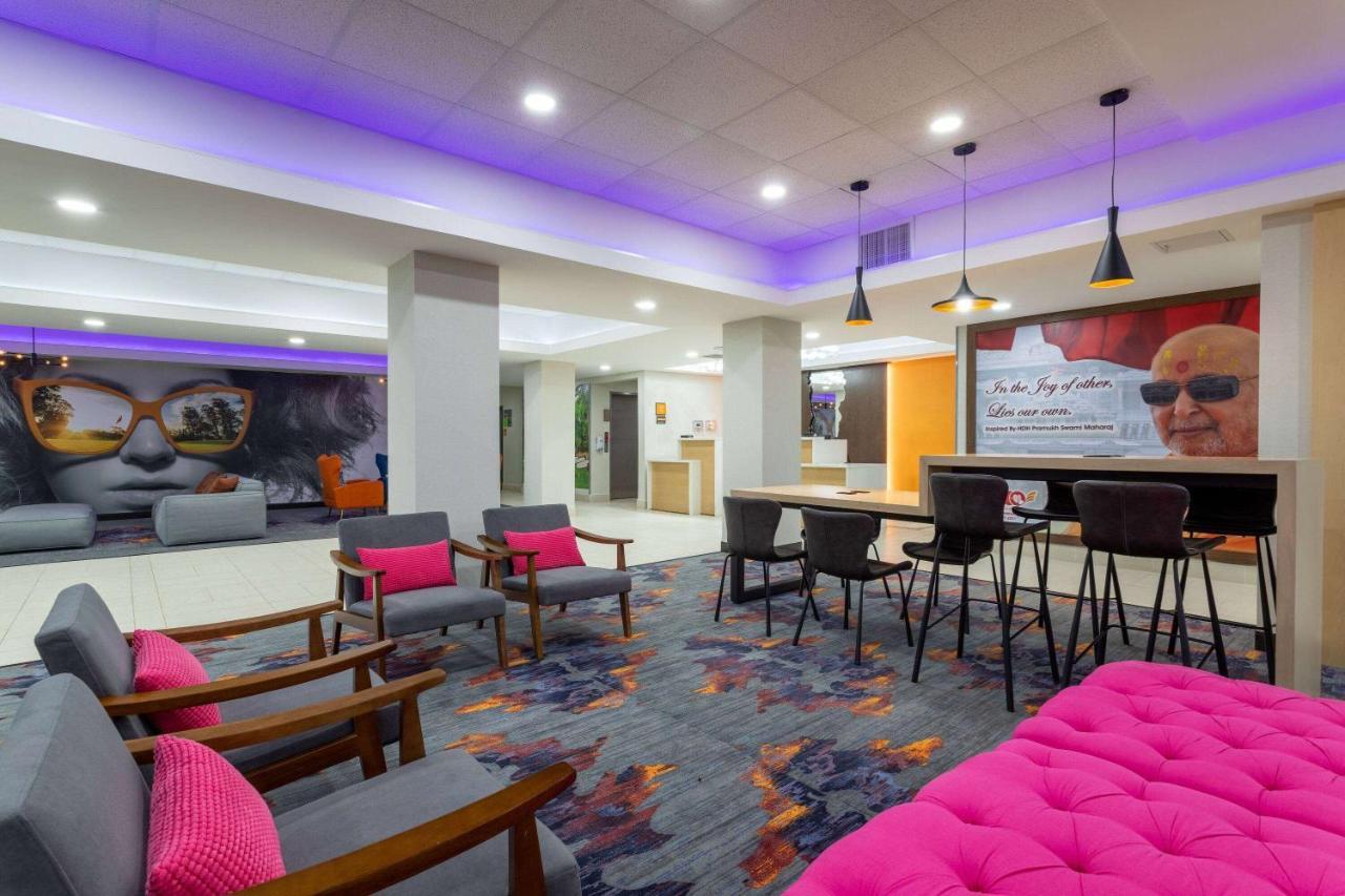 La Quinta Inn & Suites By Wyndham Augusta Fort Eisenhower Bagian luar foto