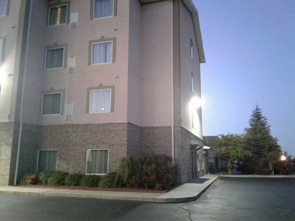 La Quinta Inn & Suites By Wyndham Augusta Fort Eisenhower Bagian luar foto